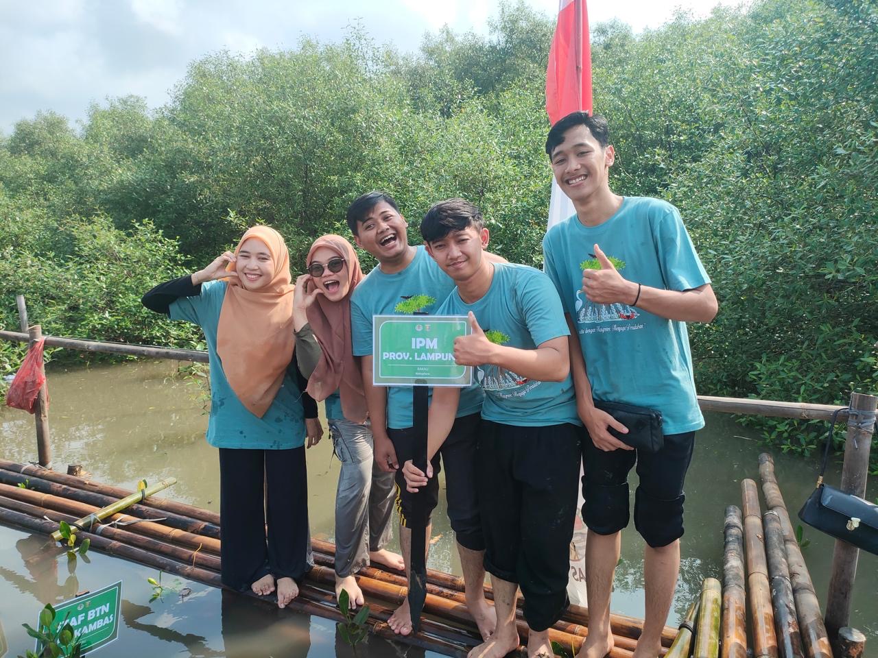 5aacba49 7242 4215 9082 b6680edea6c0